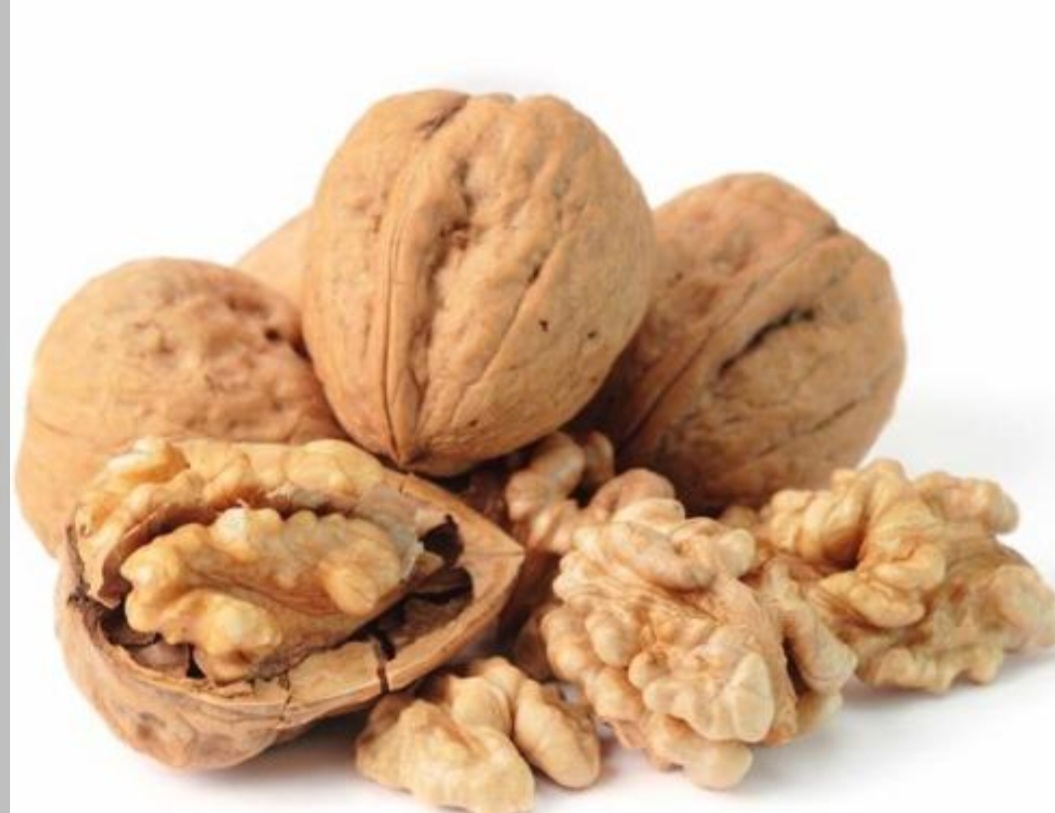 گردو تویسرکان